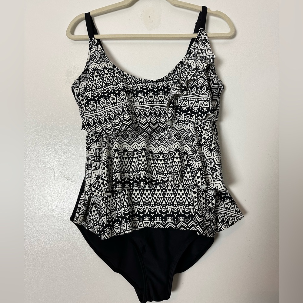 Jones New York | Black and White Ruffle Full Swimsuit | Size 14